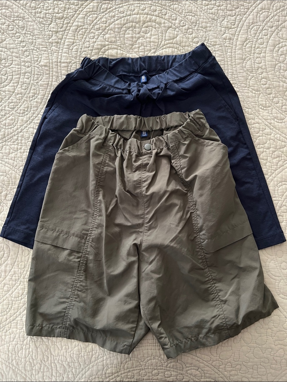 Uniqlo Kids Elastic-Waist Shorts in Olive & Navy